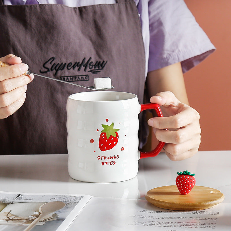 Bamboo Lid Strawberry Mug Large Capacity Ceramic Mug